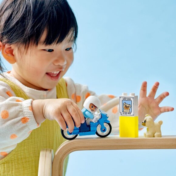 Lego DUPLO Police Motorcycle 10967 Brand New - Picture 5 of 14